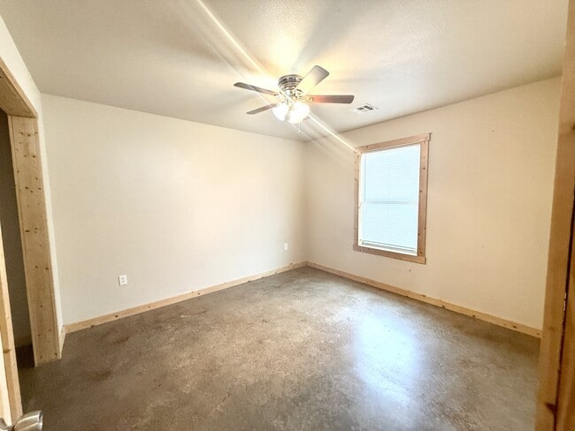 Building Photo - 11953 Sandpiper Rd