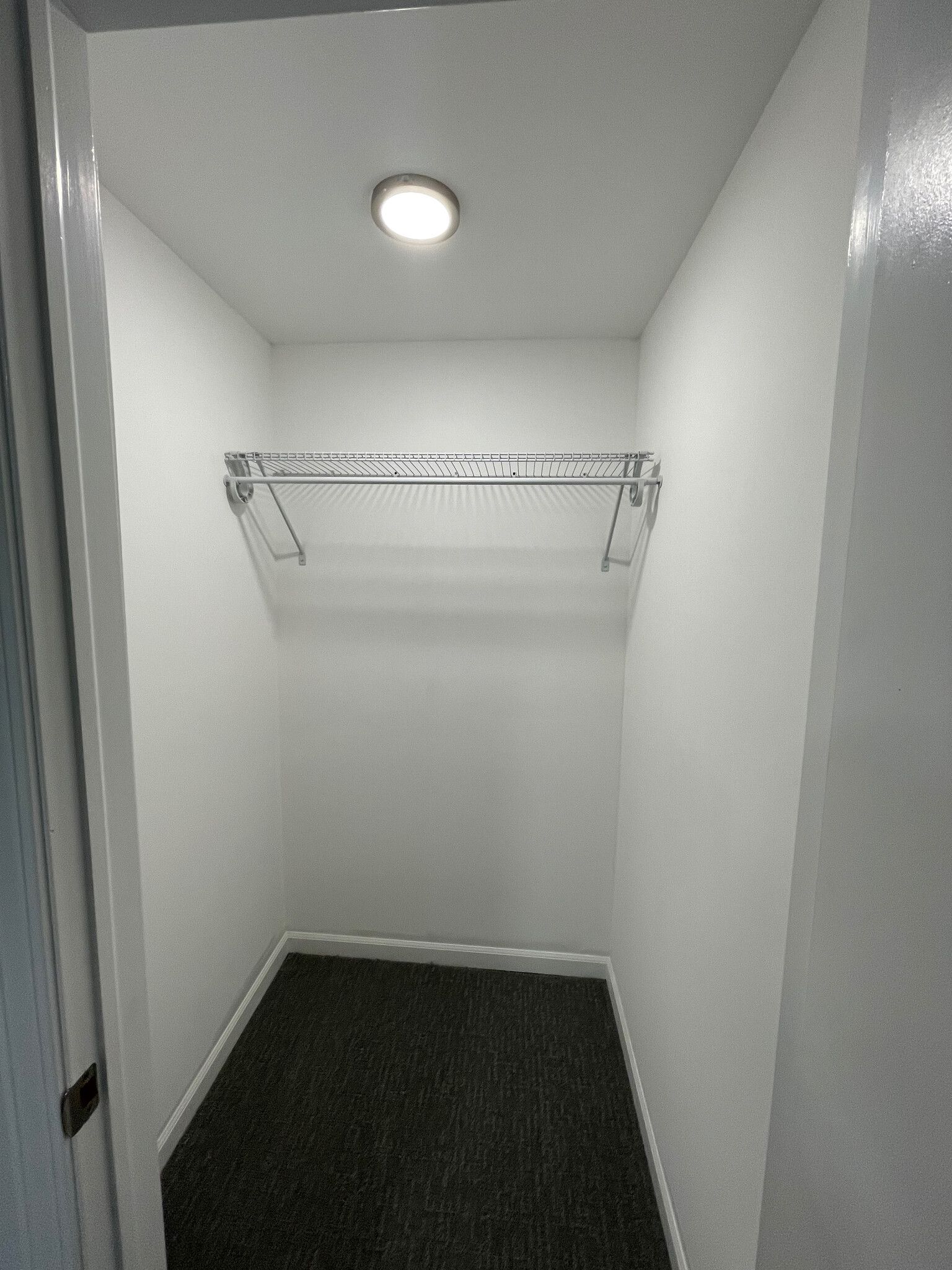 Closet - 4737 N Maplewood Ave