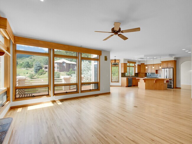 Building Photo - 16374 Sandstone Dr