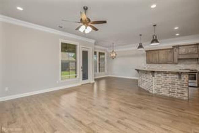 Building Photo - 307 Ansley Cir