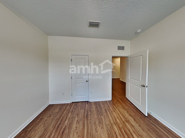 Building Photo - 11617 Pace Bend Ct