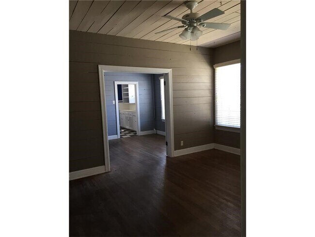 Building Photo - 1509 Nueces St