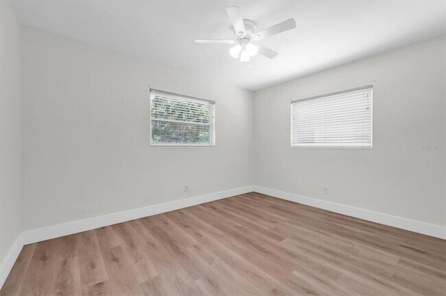Building Photo - 5442 9th Ave N
