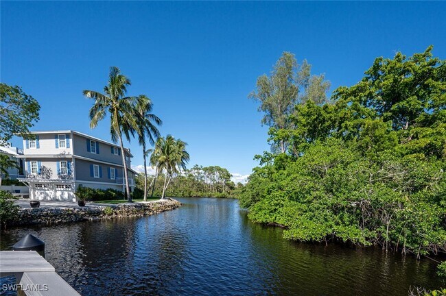 Building Photo - 3858 Riviera Cir