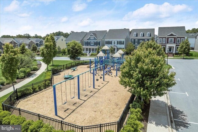 Building Photo - 7548 Morris St