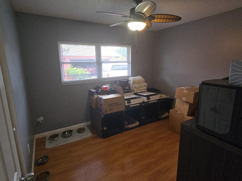 4th Bedroom - 6948 Duncansby Ave N