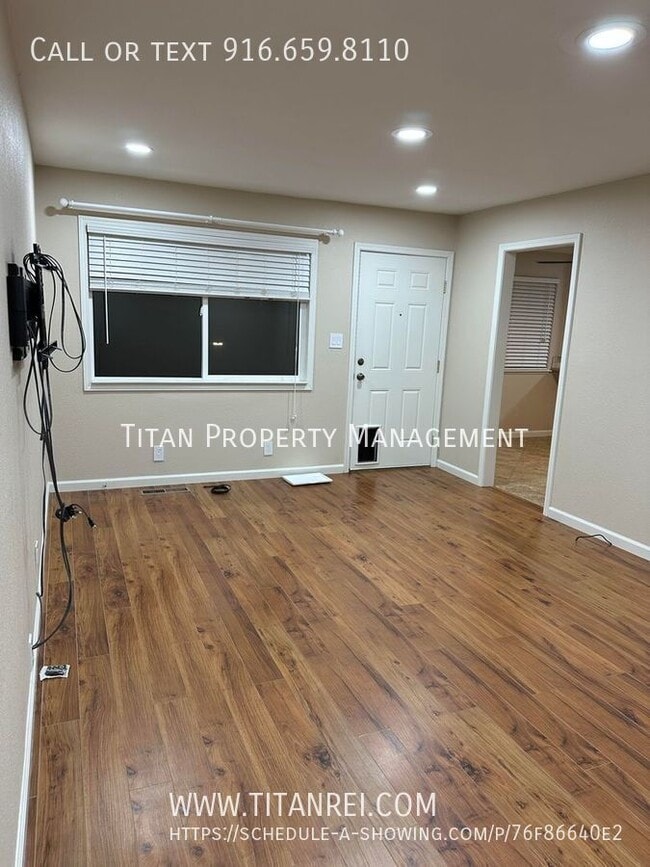 Building Photo - 7227 Camel Rock Way