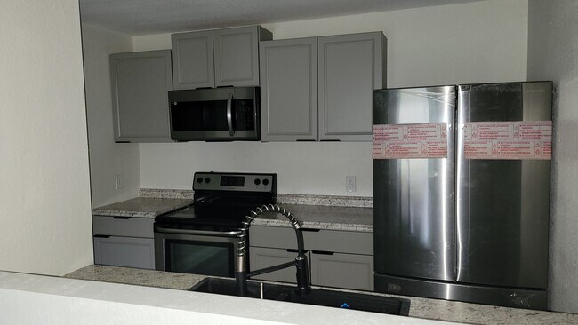 Building Photo - 531 Rock Pit Rd