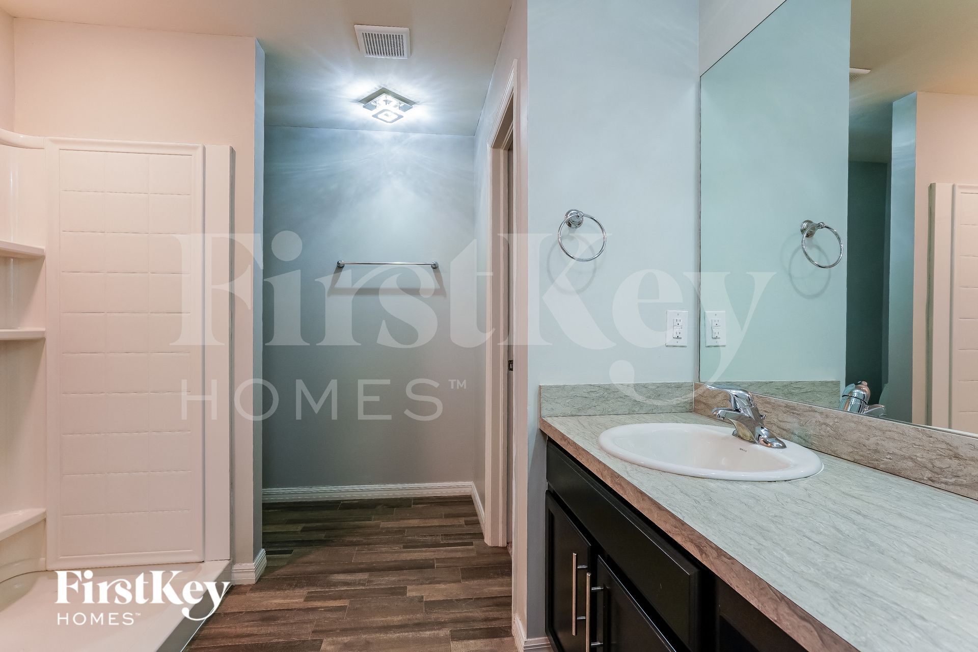 Building Photo - 2918 NW 5th Ave