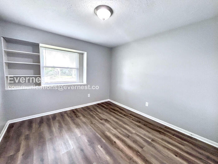 Building Photo - 12419 Lima Dr