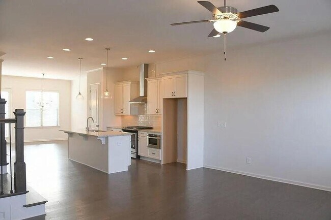 Building Photo - 10113 Windalier Wy