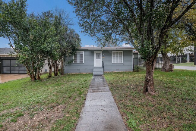 Primary Photo - Rare Olmos Park Rental