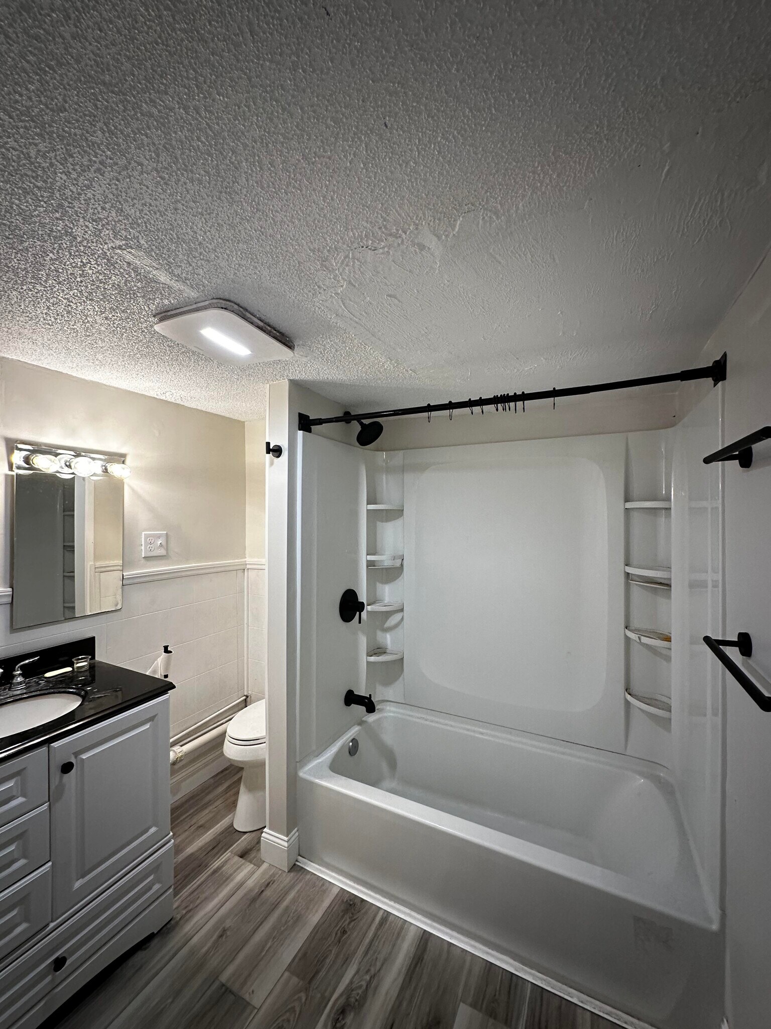 Bathroom - 33 Sumner St