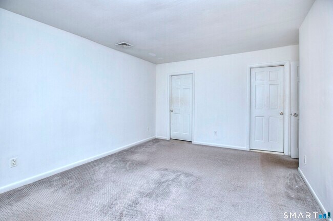 Building Photo - 109 Southport Woods Drive