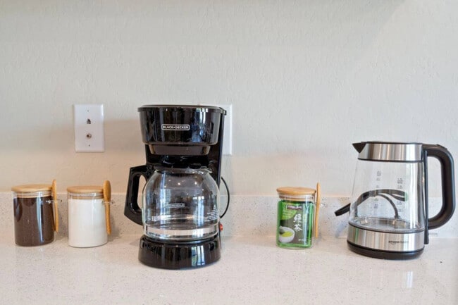 Building Photo - 16601 N Parkview Pl