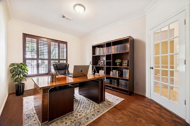 Building Photo - 24515 Rozzano Ct