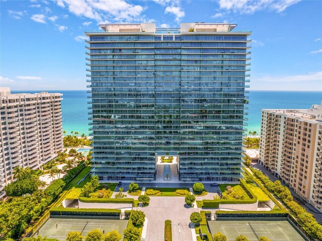 Building Photo - 10201 Collins Ave