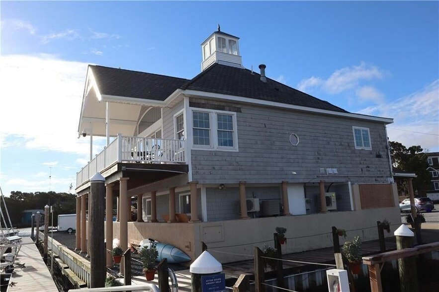 Building Photo - 67 Esmond Ave