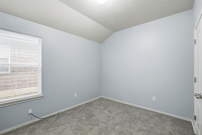 Building Photo - 1910 Rachel Ln