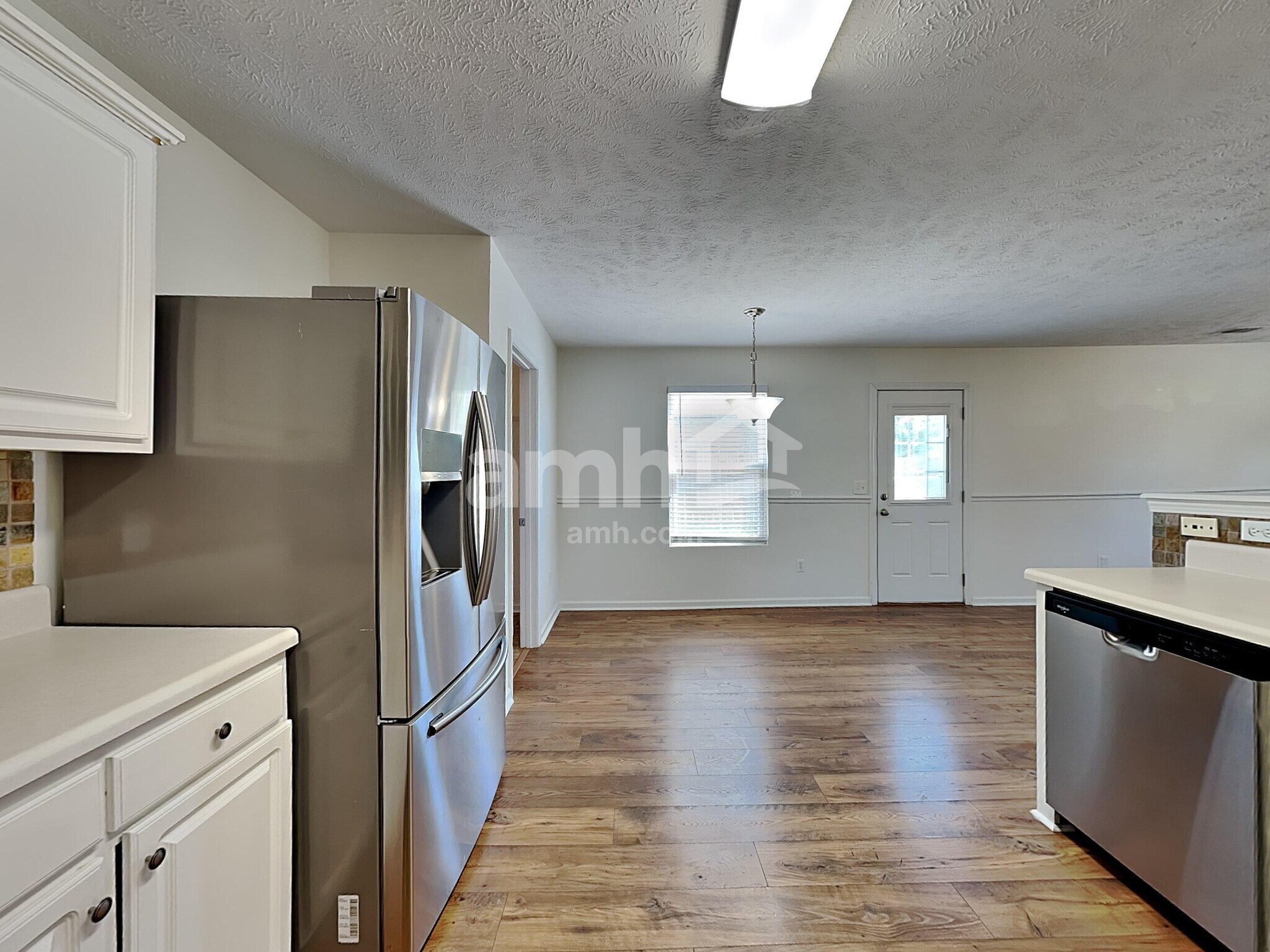 Building Photo - 2840 Meadow Gln