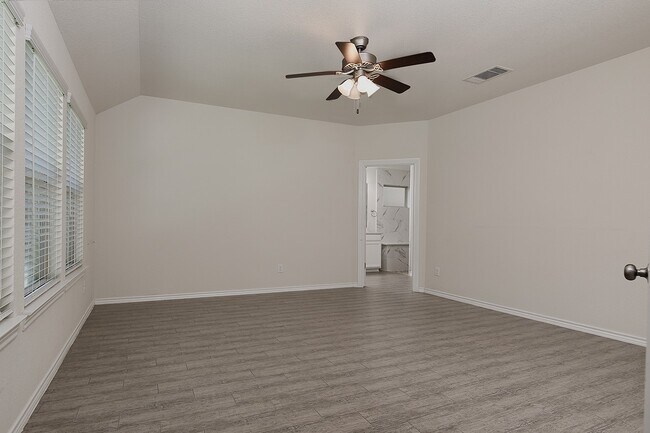 Building Photo - 130 Pioneer Canyon Pl
