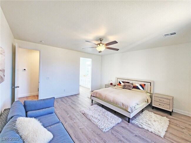 Building Photo - 6660 Stubblefield Dr