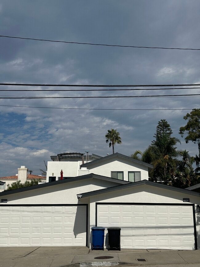 Primary Photo - 923 6th St