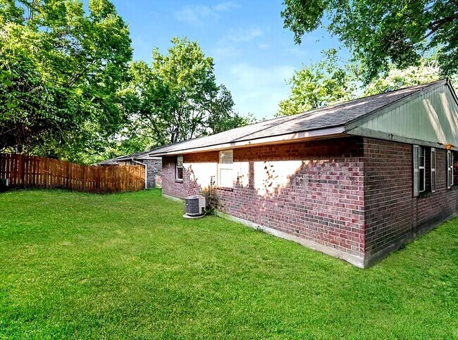 Building Photo - 6952 Angora Way