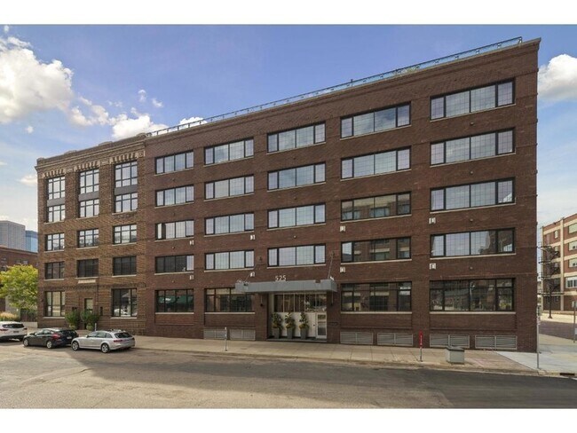 Building Photo - 525 N 3rd St