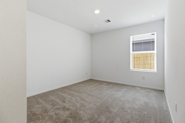 Building Photo - 19747 US-59