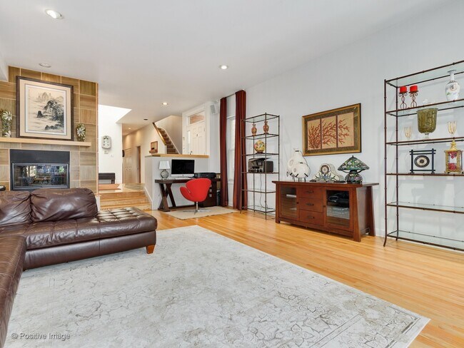 Building Photo - Rarely available single family home for rent in the Southport Corridor!