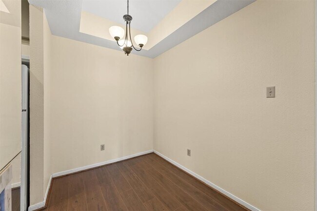 Building Photo - 8055 Cambridge St
