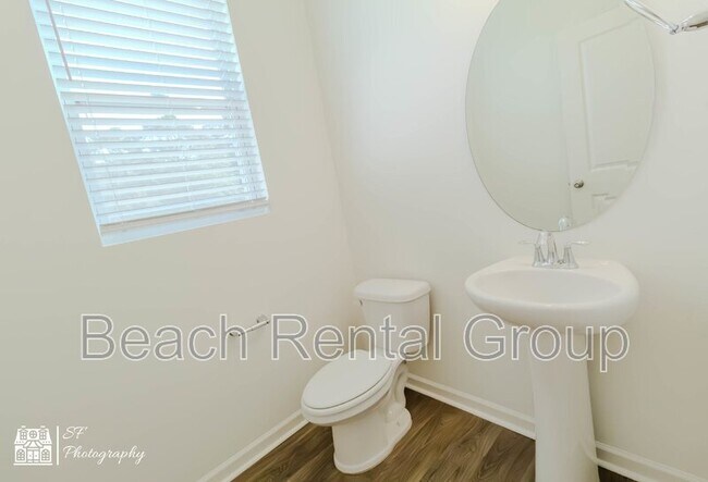 Building Photo - 109 OXFORSHIRE STREET