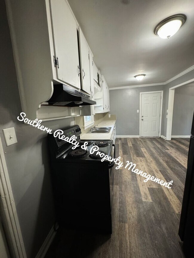 Building Photo - 1114 Druid Hills Dr