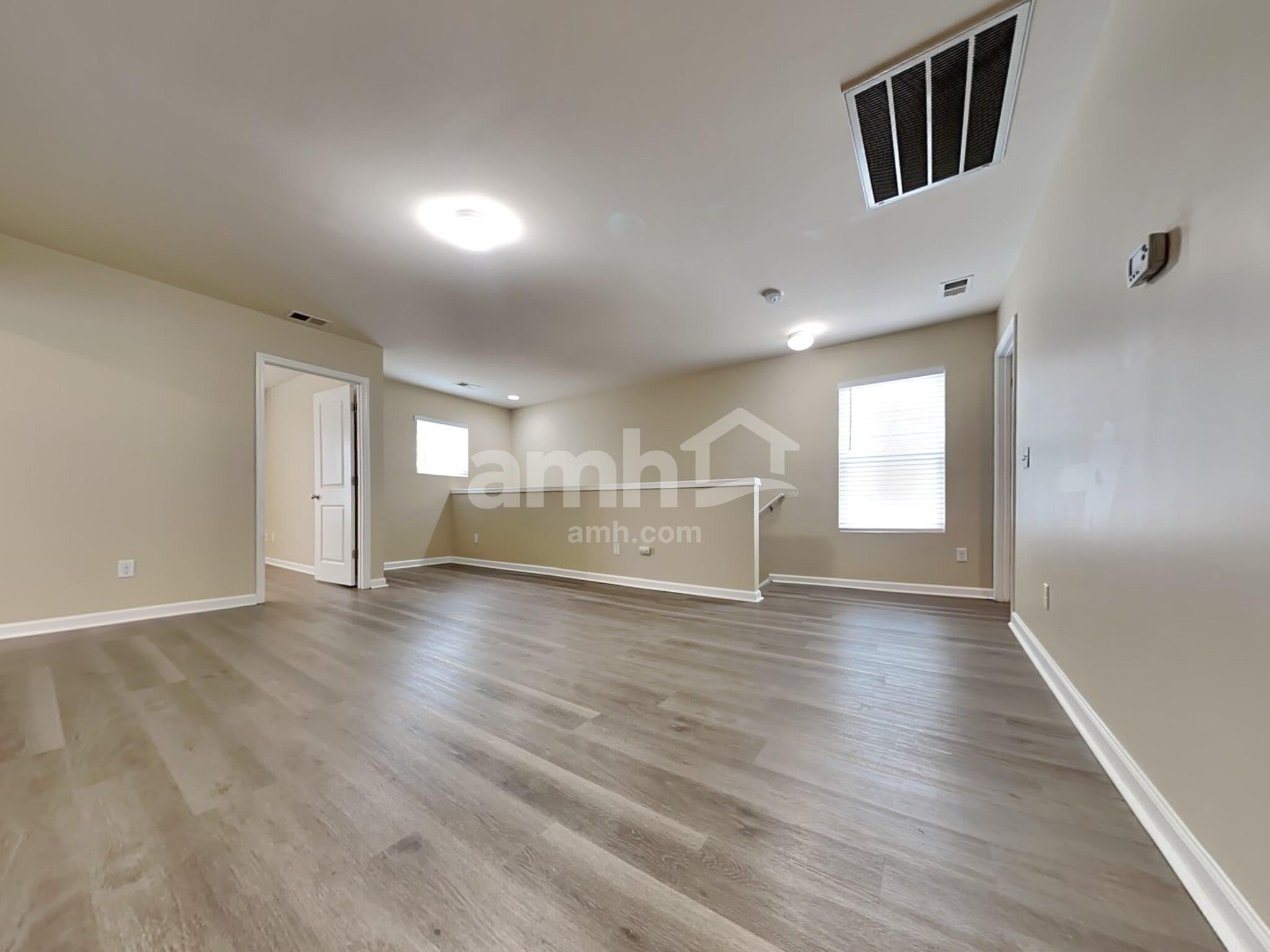 Building Photo - 350 Iveson Rd