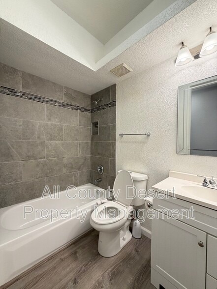 Building Photo - 9591 Capiland Rd