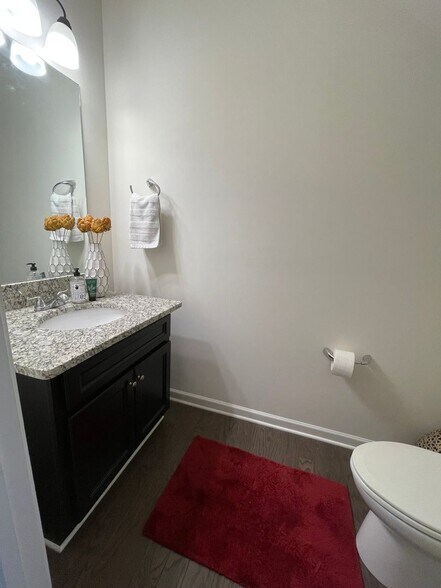 Building Photo - 2042 Bolton Rd NW