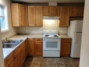 Building Photo - 1221 W Franklin St