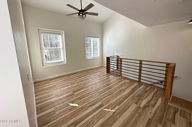 Building Photo - 1345 S Owl Dr