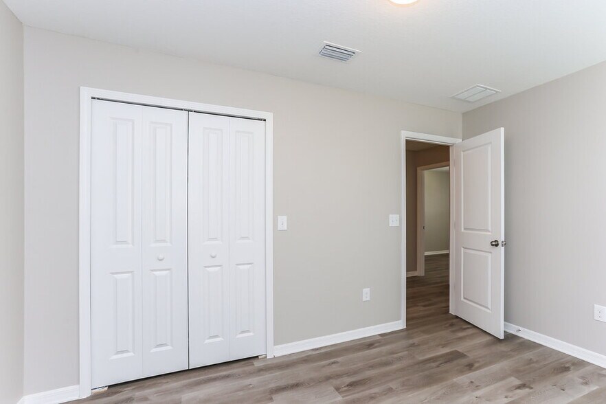 Building Photo - 1625 Climbing Dayflower Dr