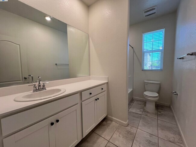 Building Photo - 5463 Alvar Lp