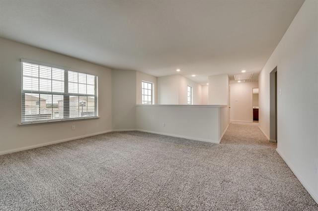 Building Photo - 644 Aqueduct Dr