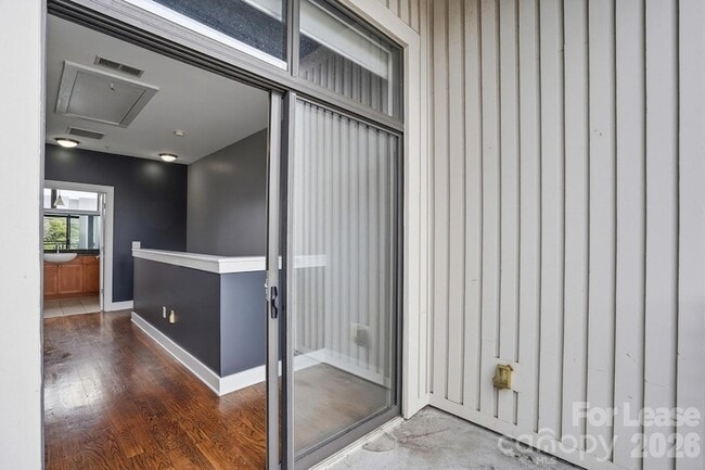 Building Photo - 440 N McDowell St