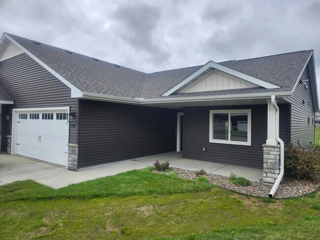 Building Photo - 1581 Keanan Ln