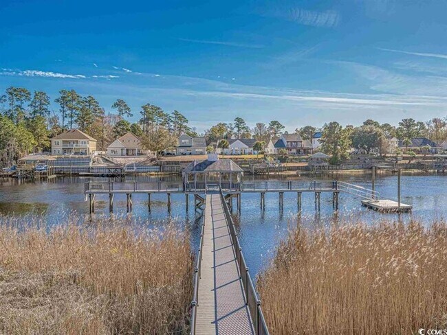 Building Photo - 637 Waterway Village Blvd
