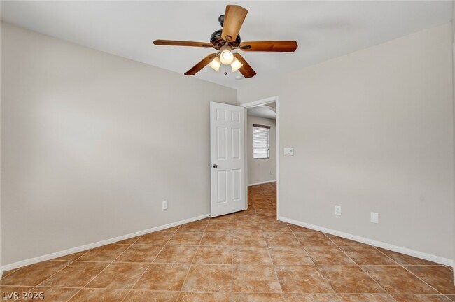 Building Photo - 2780 Kona Crest Ave
