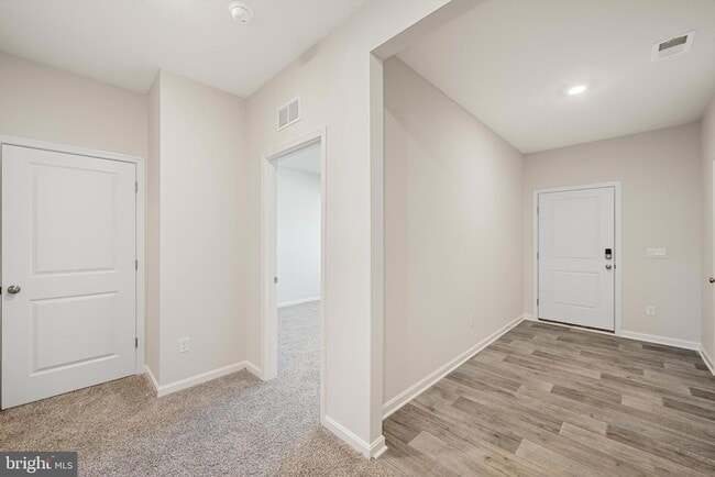 Building Photo - 114 Clerkenwell Dr