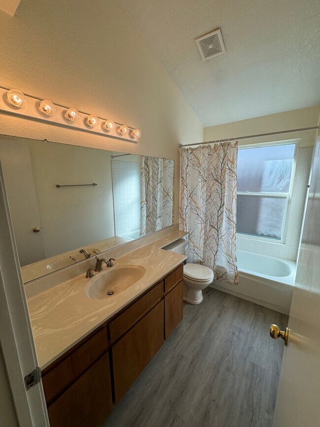 Building Photo - 1310 Puebla Way