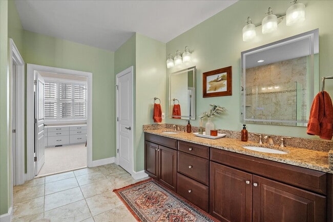 Building Photo - Elegant Single-Family Residence with Upscale Finishes in Amenity-Rich Community