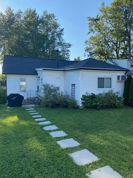 Building Photo - 4539 Exeter Ter